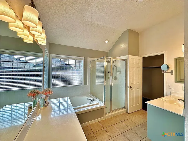 $369,000 | 209 Westbrook Drive, Victoria, TX 77904