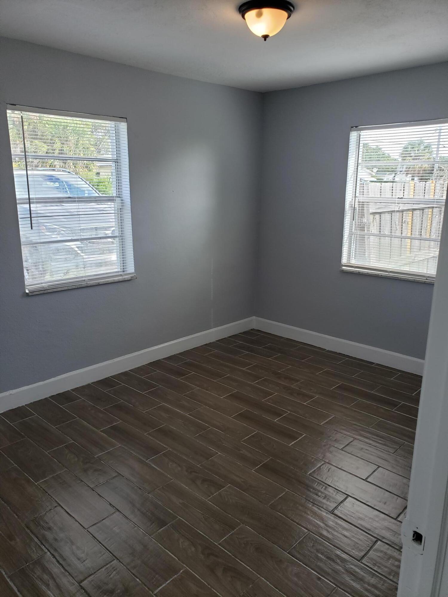 1201 West 34th Street Riviera Beach, FL 33404 - Photo 16 of 19 20211219_102841