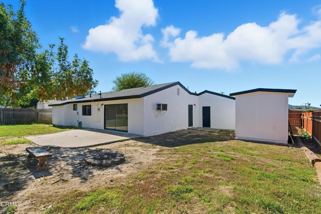1290 Lawrence Circle Simi Valley, CA 93065 - Photo 23 of 37 a bathroom with a sink and a yard