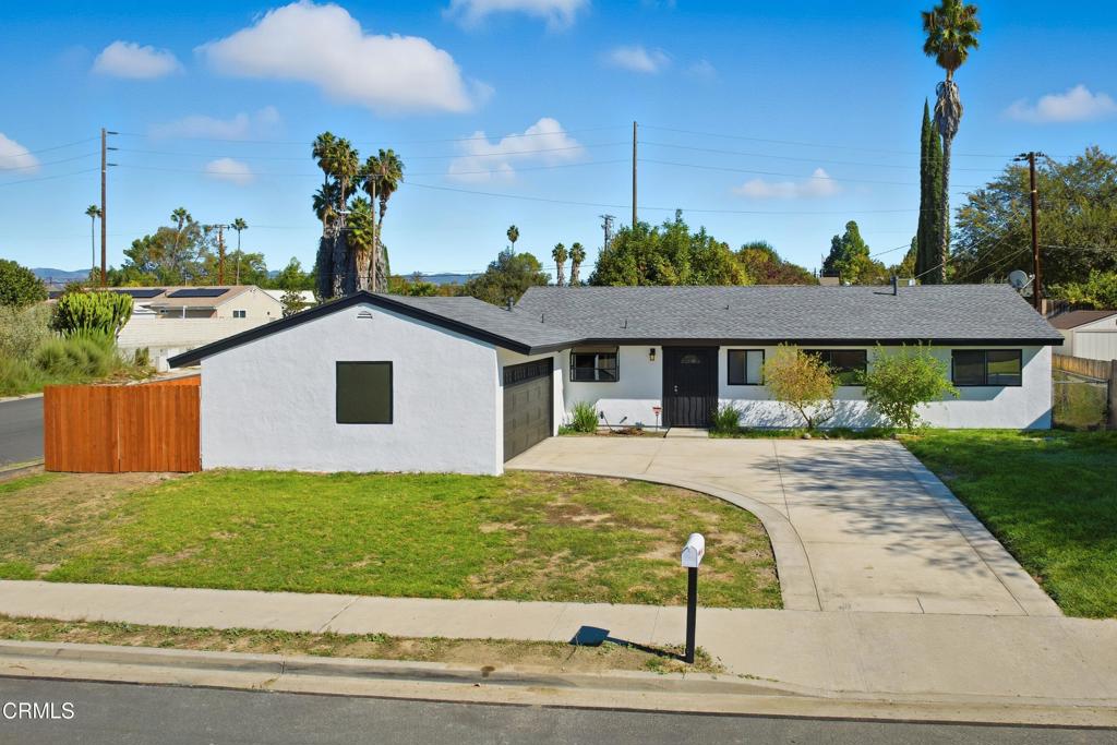 1290 Lawrence Circle Simi Valley, CA 93065 - Photo 35 of 37 a front view of a house with garden