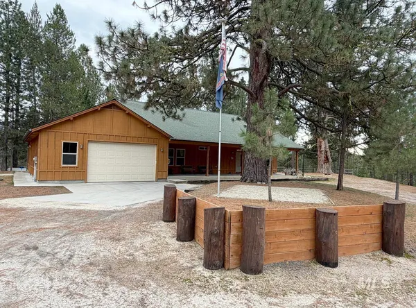 $764,900 | 7 Carey Way, Cascade, ID 83611