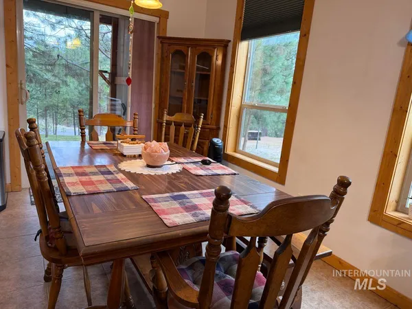 $764,900 | 7 Carey Way, Cascade, ID 83611