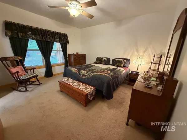 $764,900 | 7 Carey Way, Cascade, ID 83611