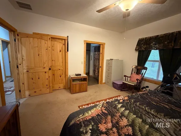 $764,900 | 7 Carey Way, Cascade, ID 83611