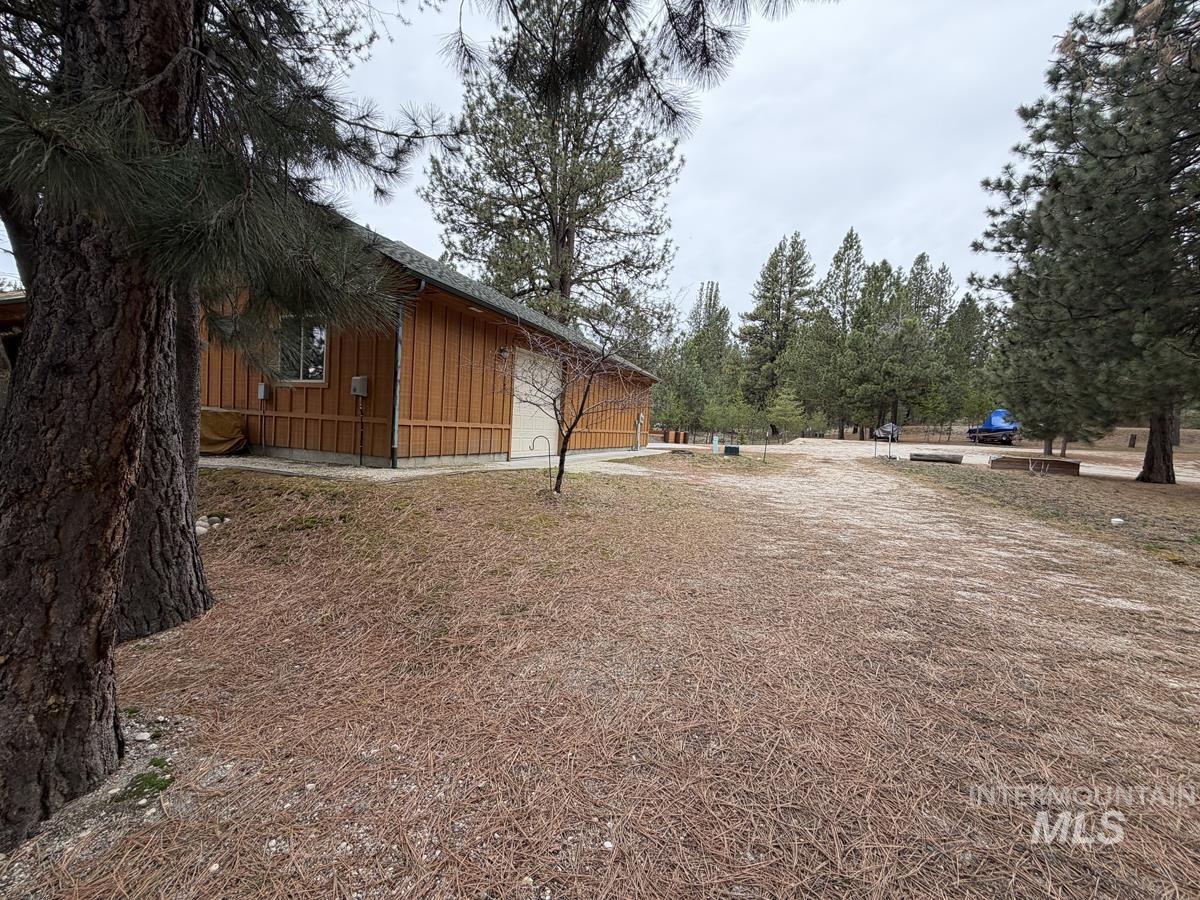 7 Carey Way Cascade, ID 83611 - Photo 32 of 38