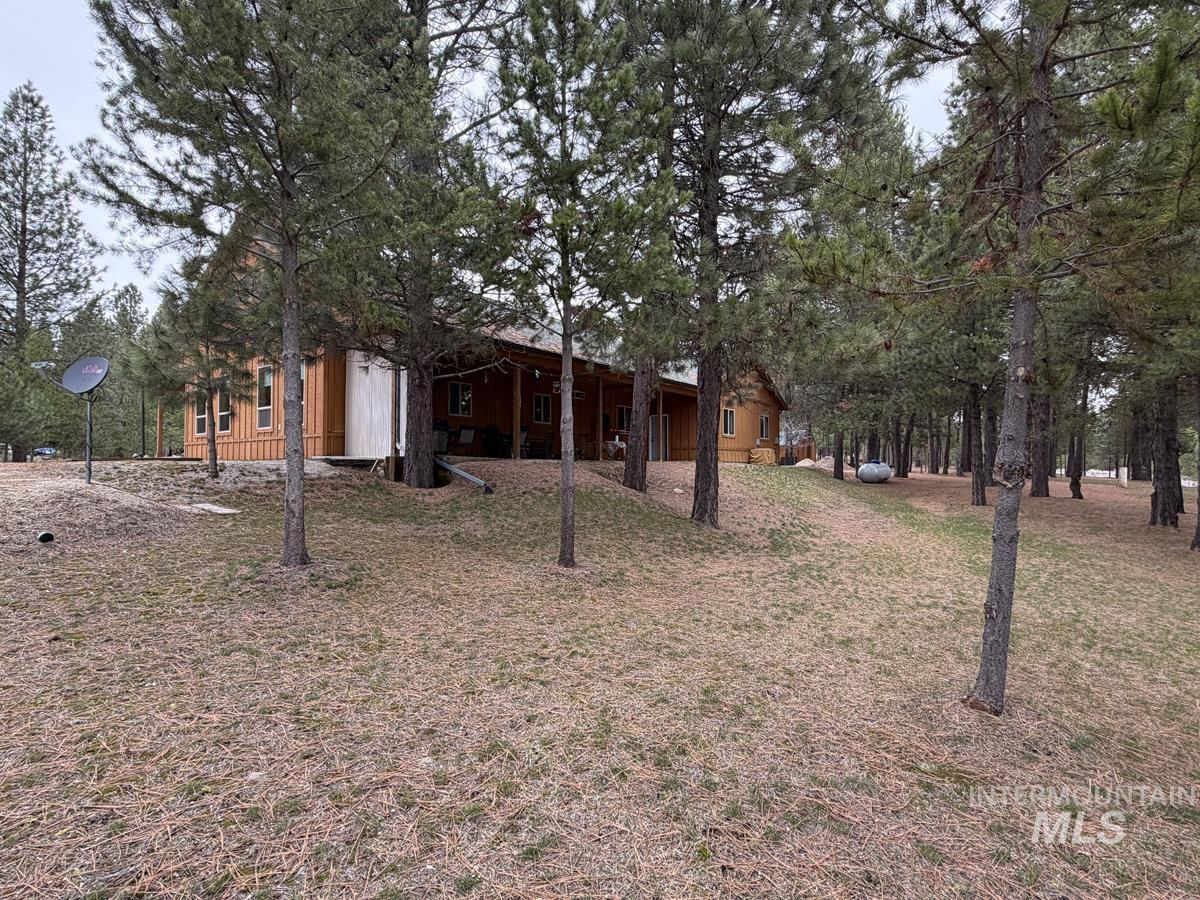 7 Carey Way Cascade, ID 83611 - Photo 33 of 38