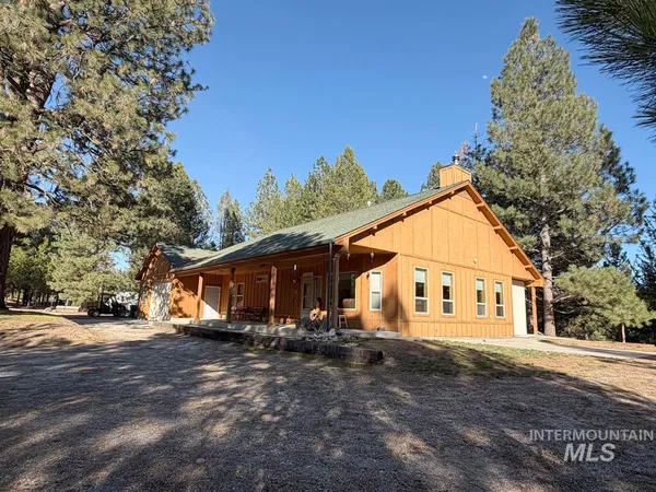 $764,900 | 7 Carey Way, Cascade, ID 83611
