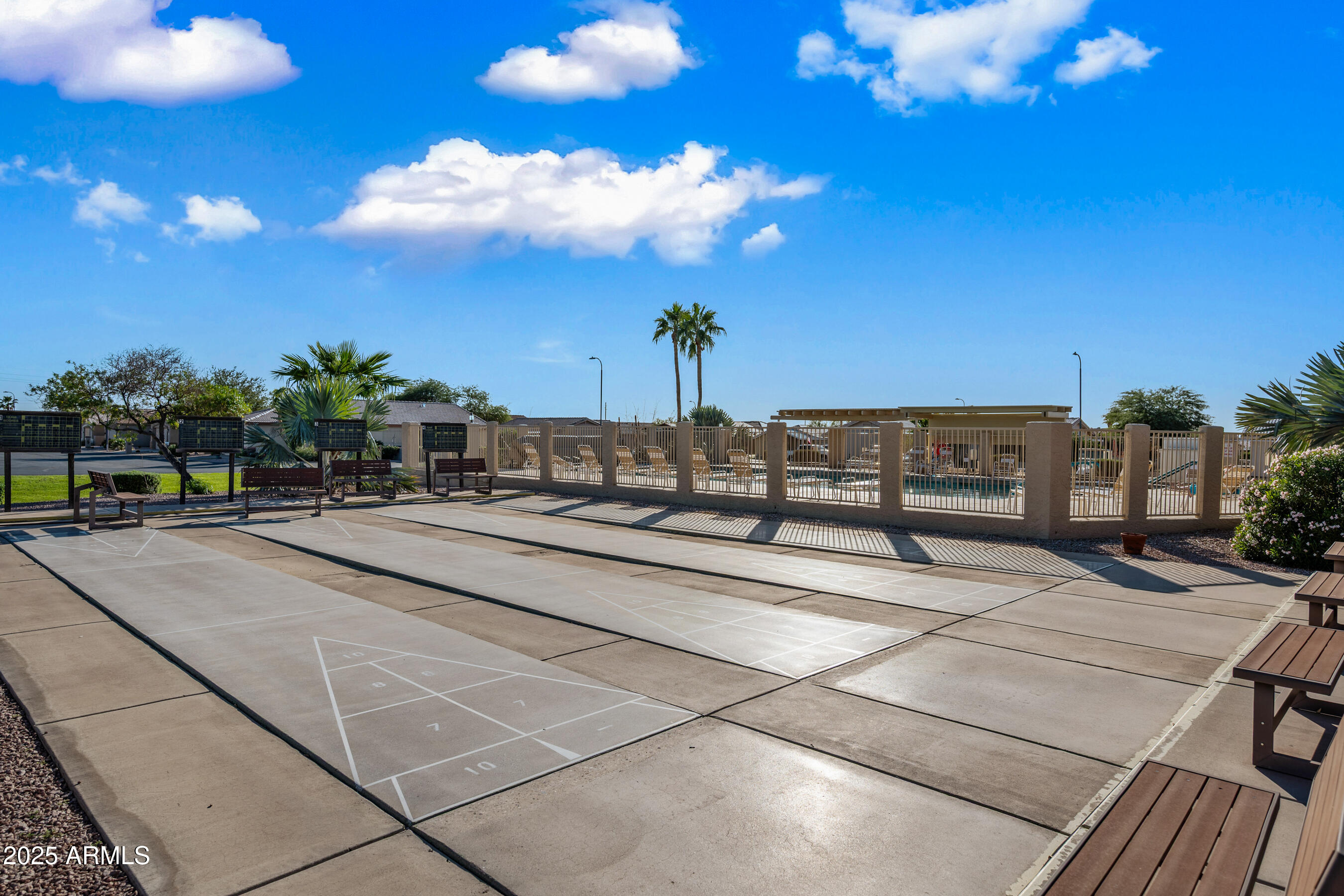 2101 South Meridian Road, Unit 49 Apache Junction, AZ 85120 - Photo 27 of 42 a view of a terrace with a garden