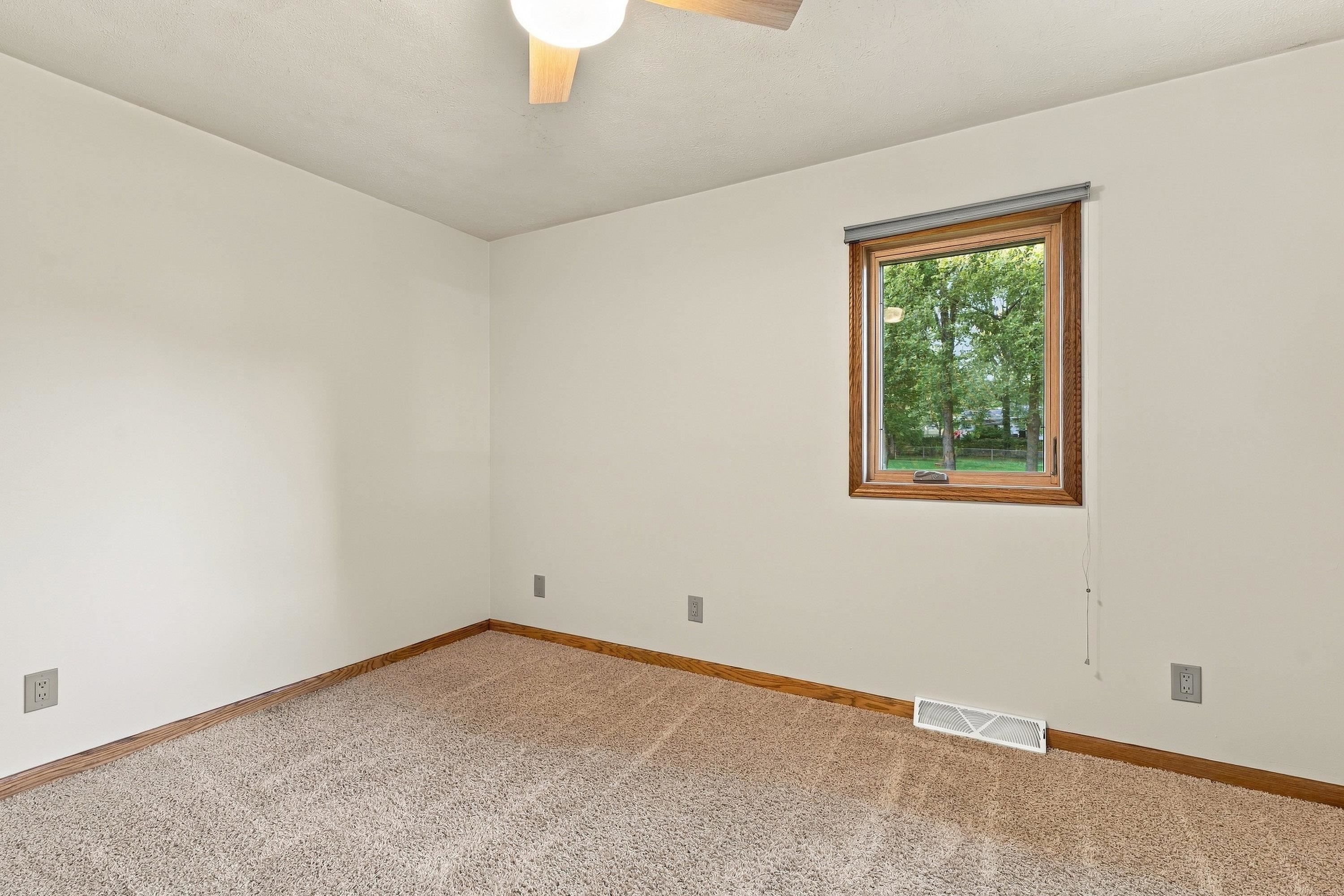 415 Waterloo Road Marshall, WI 53559 - Photo 31 of 38 Gallery Image 31