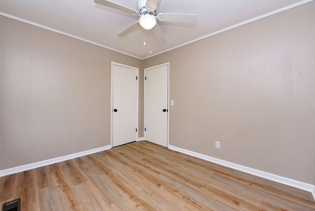 21 River Rd Drive Blairsville, GA 30512 - Photo 17 of 39 wooden floor in an empty room