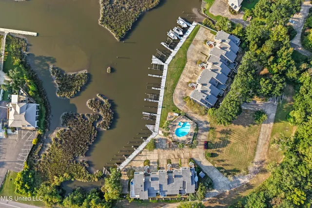 $588,000 | 717 Bienville Boulevard, Unit B5, Ocean Springs, MS 39564