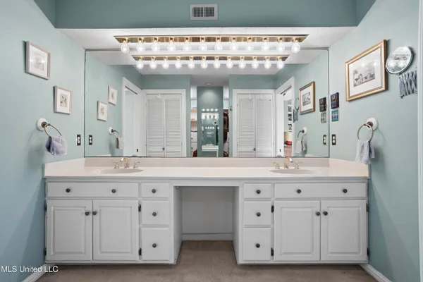 $588,000 | 717 Bienville Boulevard, Unit B5, Ocean Springs, MS 39564