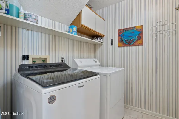 $588,000 | 717 Bienville Boulevard, Unit B5, Ocean Springs, MS 39564