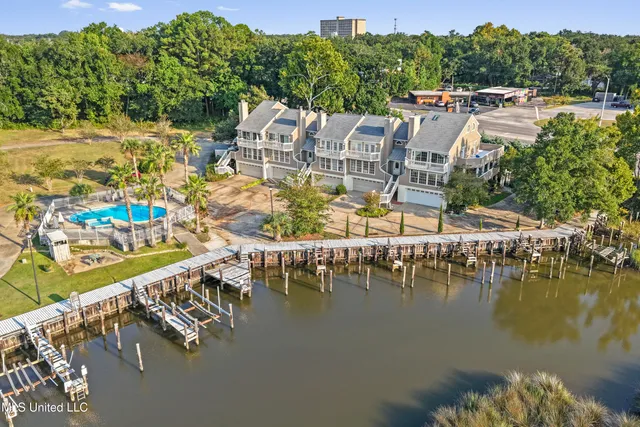 $588,000 | 717 Bienville Boulevard, Unit B5, Ocean Springs, MS 39564