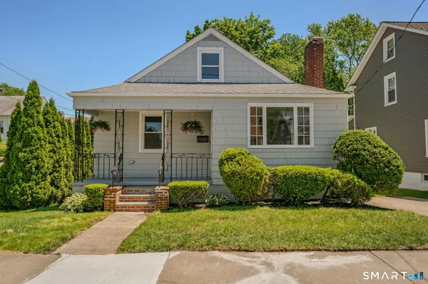 $375,000 | 85 Ledyard Street, New London, CT 06320