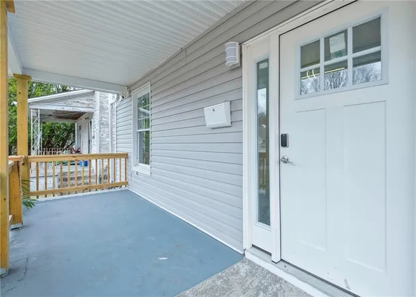 a view of a house with porch