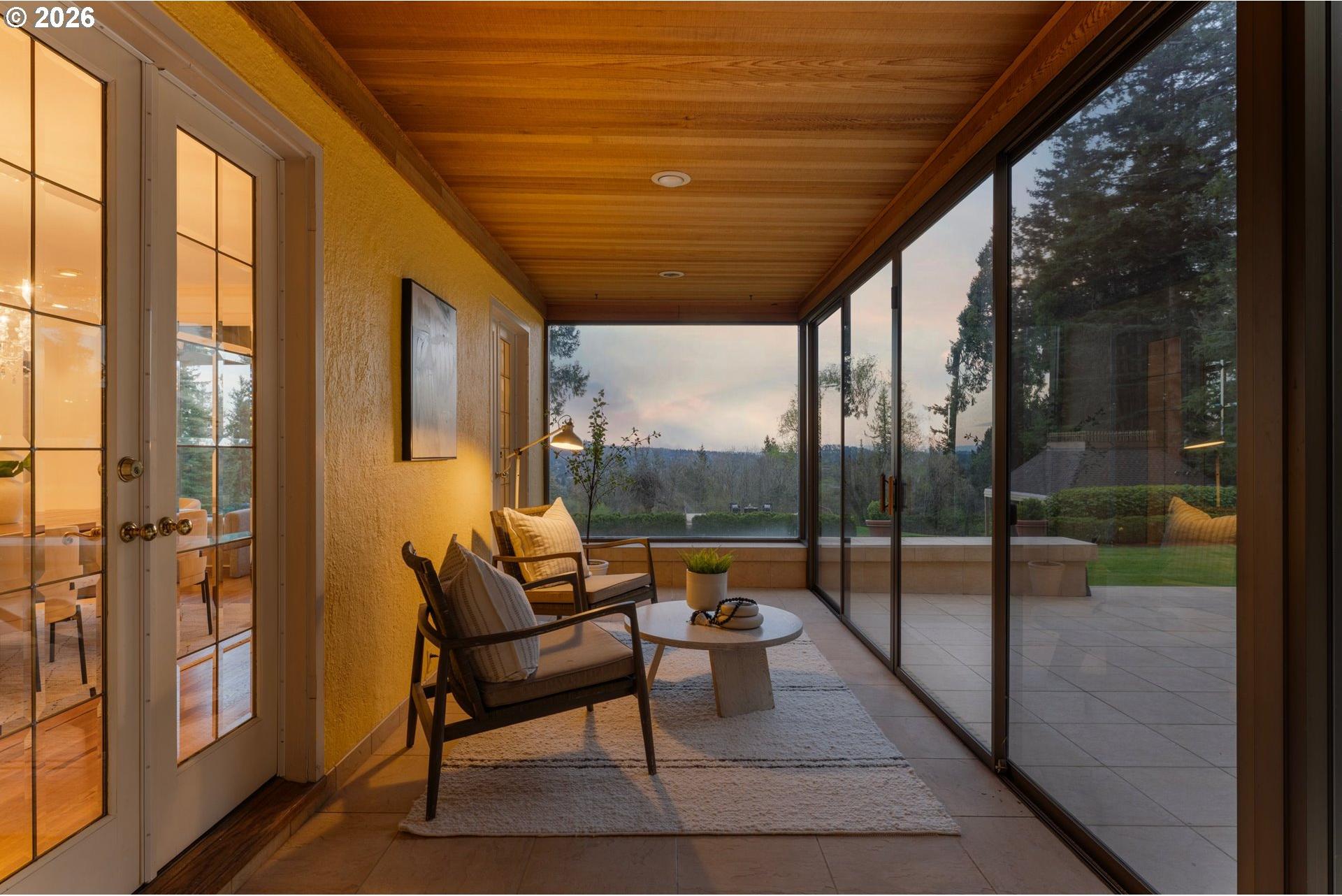2732 Southwest Scholls Ferry Road Portland, OR 97221 - Photo 35 of 46 Gallery Image 35