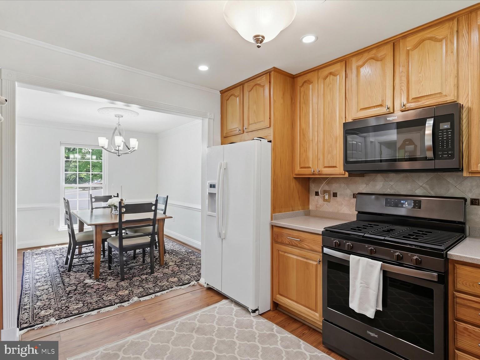 14330 Lindendale Road Woodbridge, VA 22193 - Photo 11 of 32 Gallery Image 11