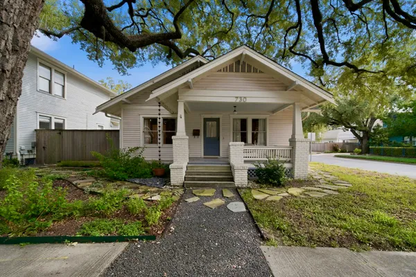 $3,200 | 730 Bayland Avenue, Houston, TX 77009