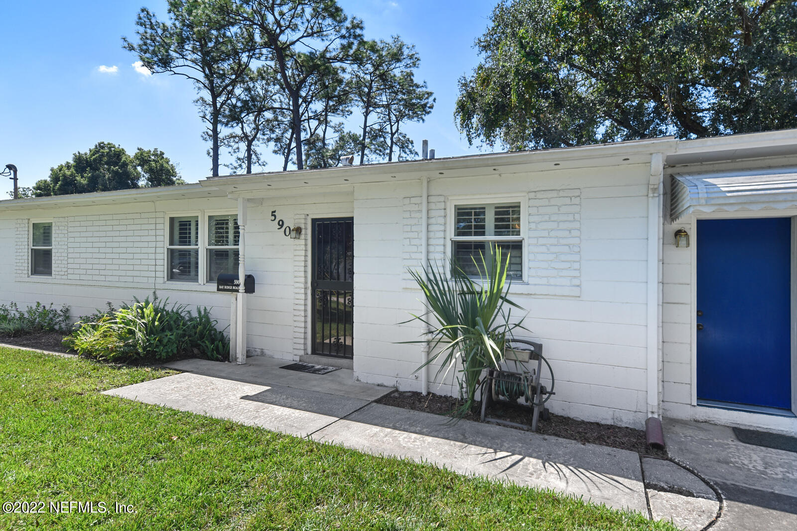 590 Bay Ridge Road Jacksonville, FL 32216 - Photo 9 of 23 FRONT