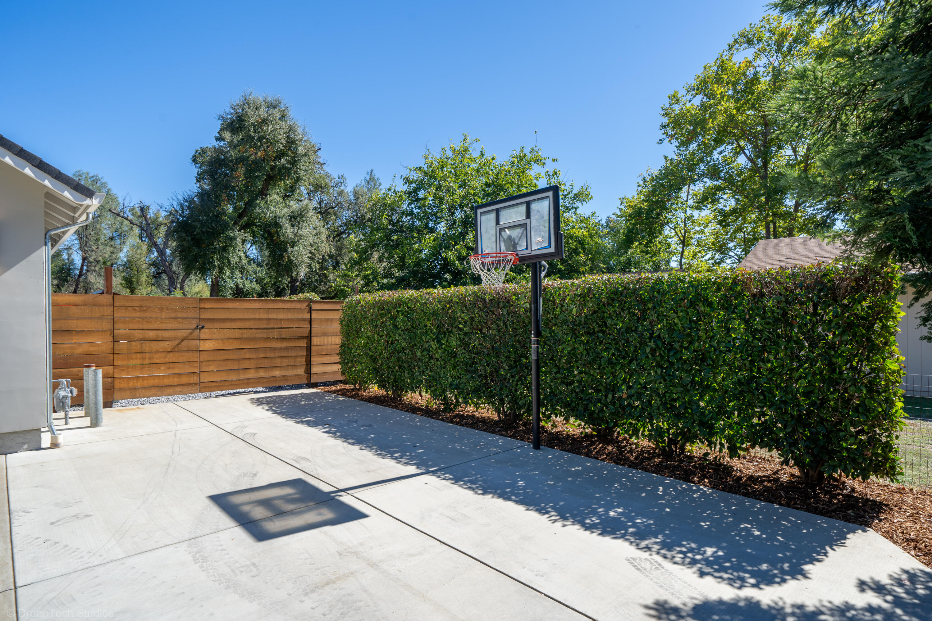 11429 Hawley Road Redding, CA 96003 - Photo 36 of 45 11429 Hawley Rd-70