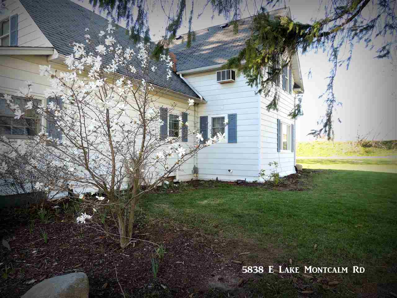 5838 Lake Montcalm Road Northeast Edmore, MI 48829 - Photo 1 of 19 1831311.JPG