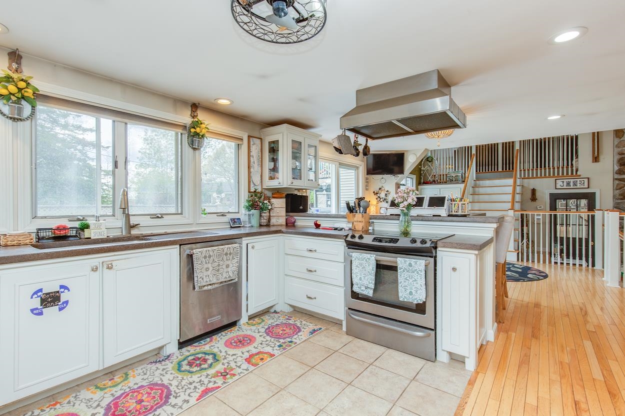 131 Bush Hill Road Pelham, NH 03076 - Photo 15 of 52 Gallery Image 15