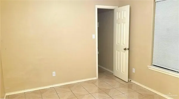 $950 | 5887 Mile 11 North, Mercedes, TX 78570