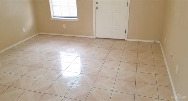 $950 | 5887 Mile 11 North, Mercedes, TX 78570