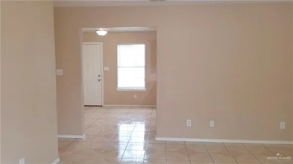 $950 | 5887 Mile 11 North, Mercedes, TX 78570