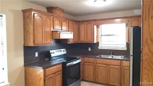$950 | 5887 Mile 11 North, Mercedes, TX 78570