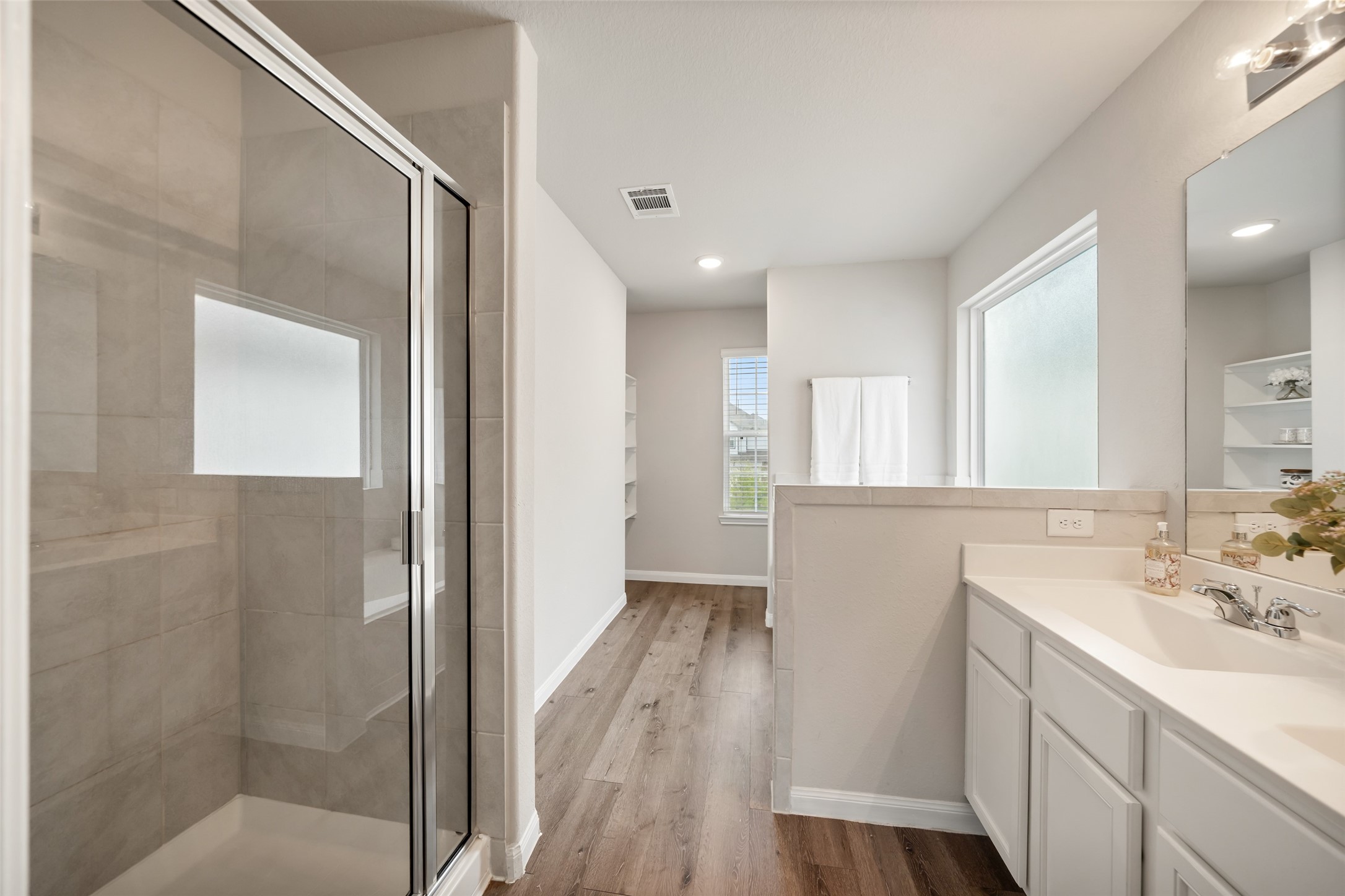 3628 Cub Drive Conroe, TX 77301 - Photo 21 of 32 Standing shower...