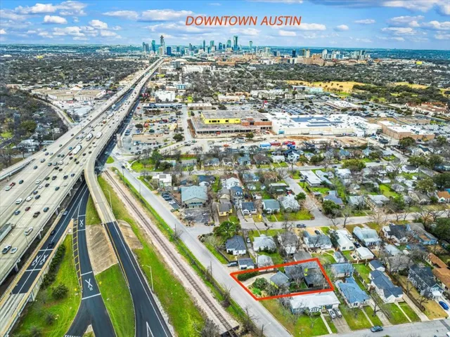 $750,000 | 4404 Clarkson Avenue, Austin, TX 78751