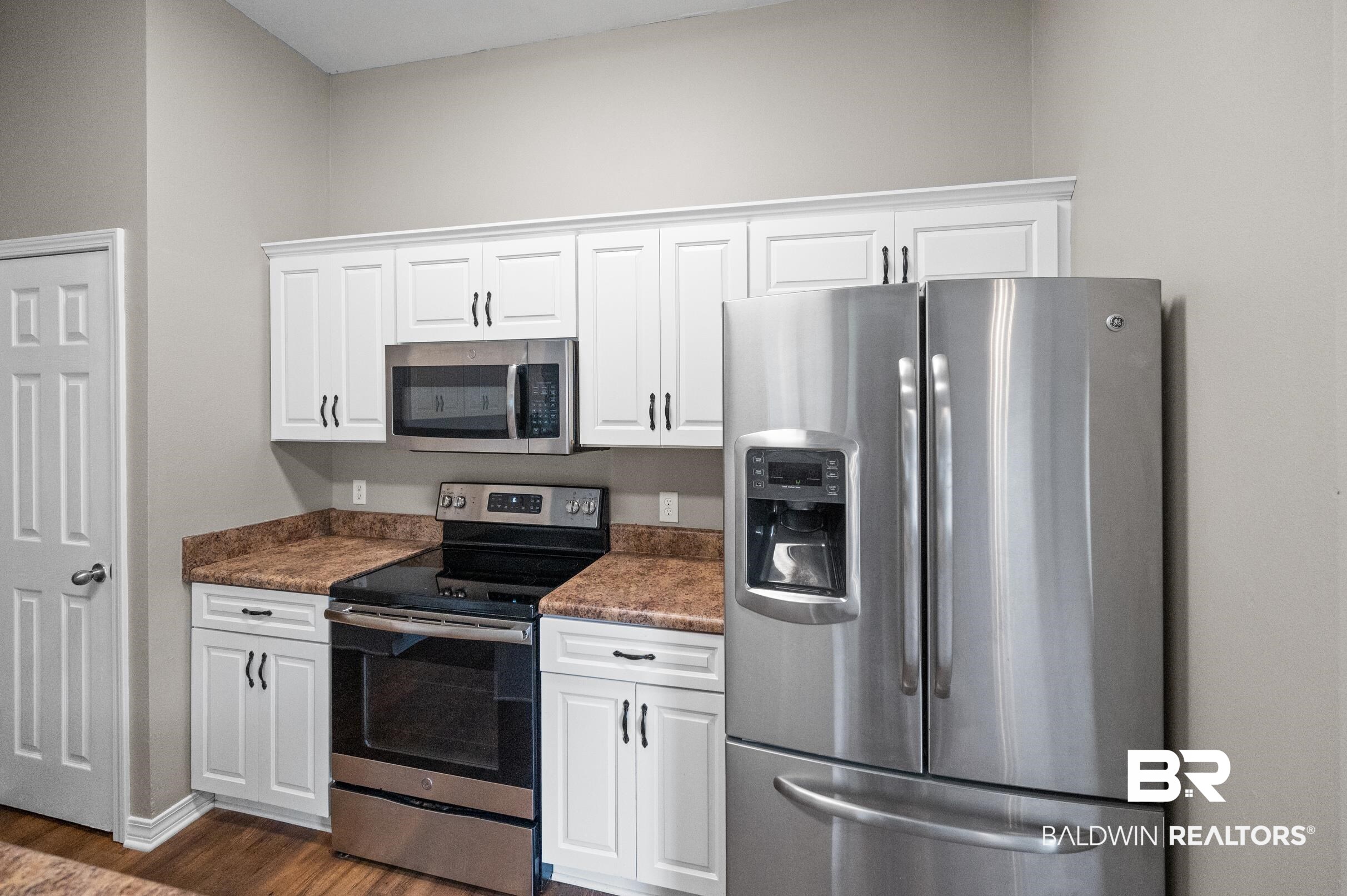 1309 Forest Cove Drive Mobile, AL 36618 - Photo 5 of 31