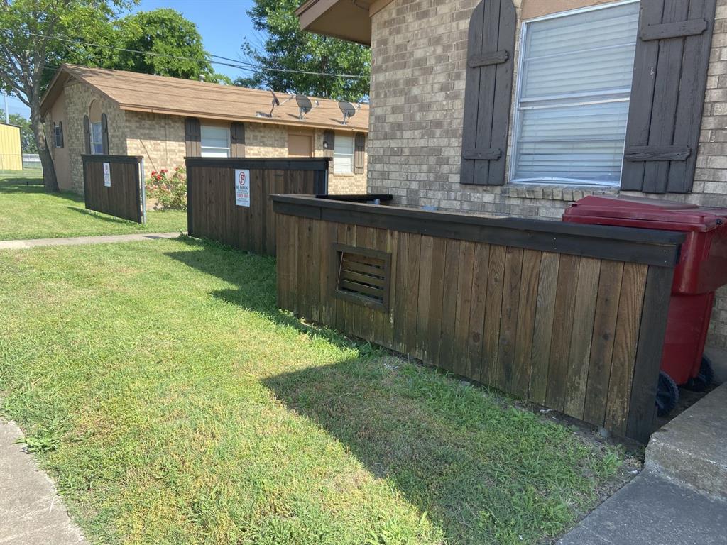 105 West Pine Street Whitewright, TX 75491 - Photo 5 of 20