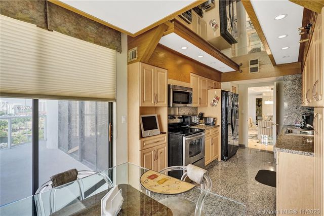 $491,000 | 20281 East Country Club Drive, Unit 1007, Aventura, FL 33180