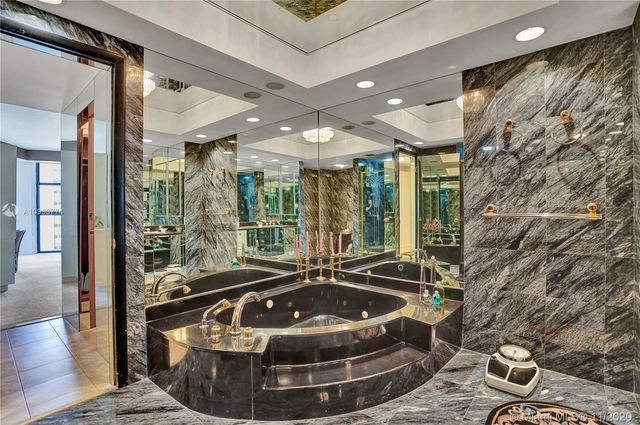 $491,000 | 20281 East Country Club Drive, Unit 1007, Aventura, FL 33180