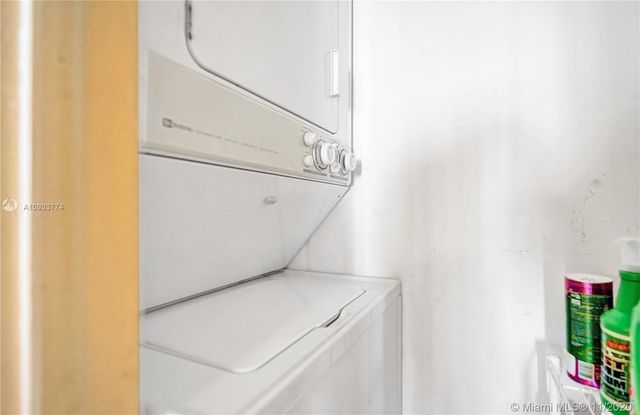 $491,000 | 20281 East Country Club Drive, Unit 1007, Aventura, FL 33180