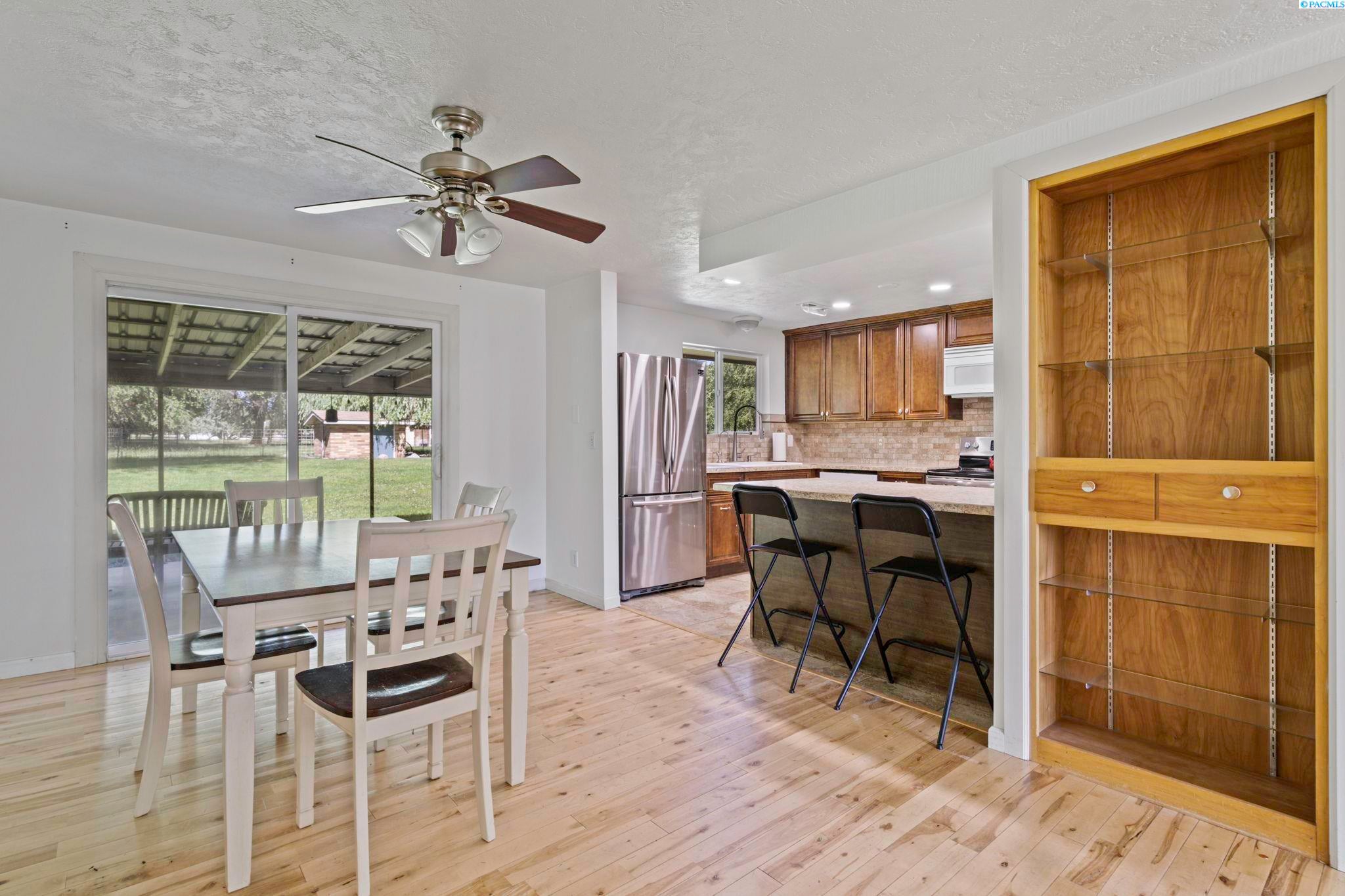 29304 South Gerards Road Kennewick, WA 99337 - Photo 12 of 47 Gallery Image 12