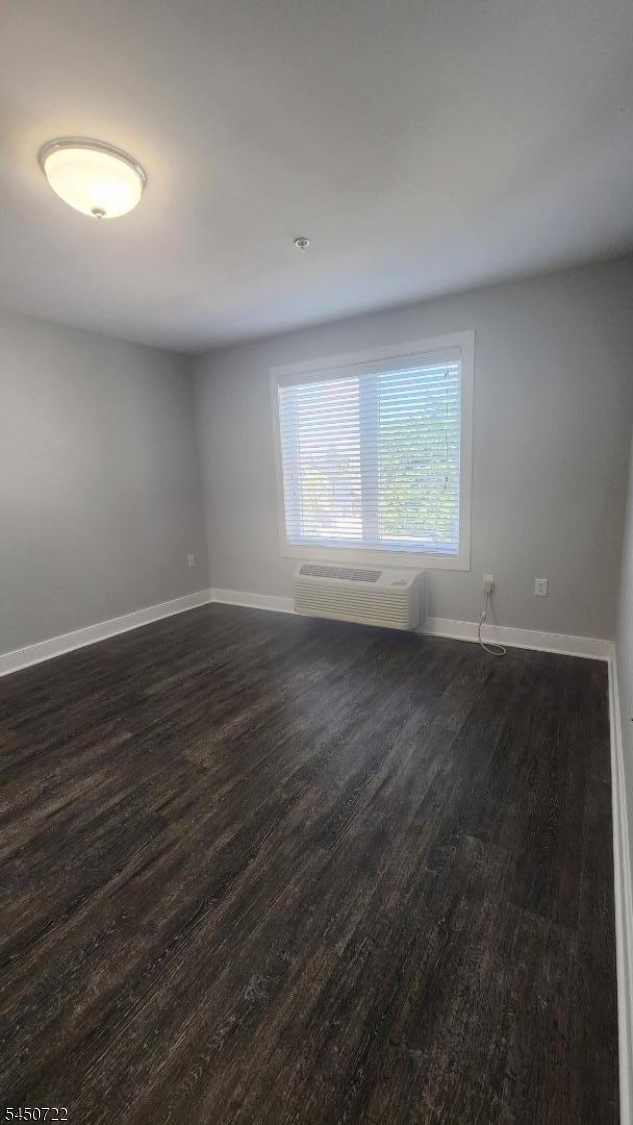 241 Ridge Road, Unit 2E North Arlington, NJ 07031 - Photo 5 of 25 Gallery Image 5