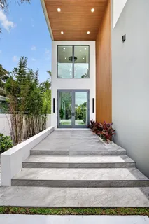 $2,499,000 | 604 Southwest 7th Street, Fort Lauderdale, FL 33315