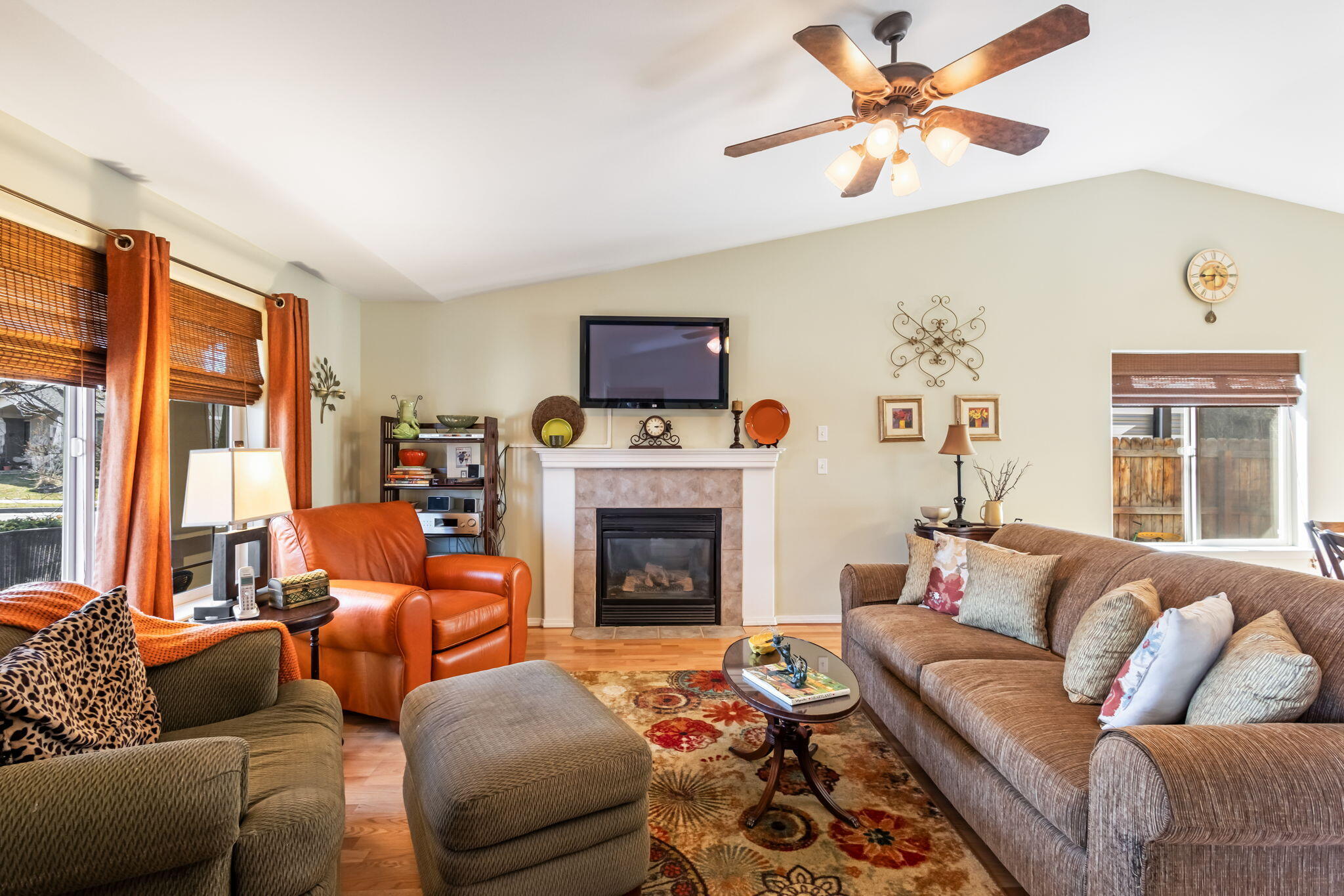 375 Northwest Antler Loop Redmond, OR 97756 - Photo 3 of 38 7-web-or-mls-375 NW Antler Loop, Redmond