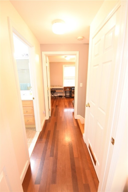 173 Riverside Street Portsmouth, RI 02871 - Photo 11 of 23