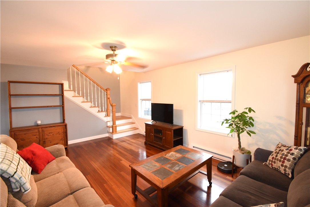 173 Riverside Street Portsmouth, RI 02871 - Photo 5 of 23