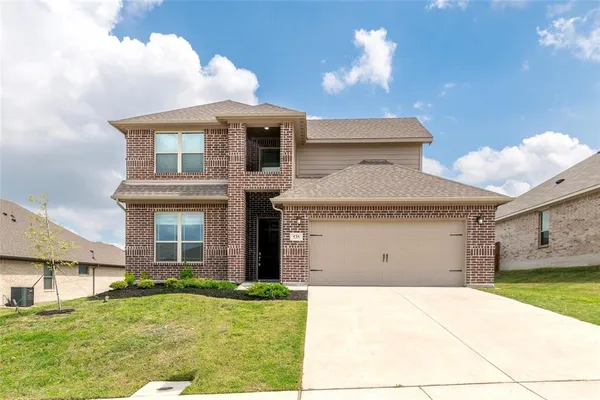 $380,000 | 535 Hillcrest Circle, Justin, TX 76247