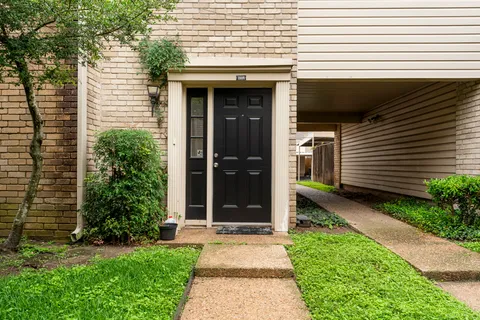 $275,000 | 8400 Jamestown Drive, Unit 310, Austin, TX 78758