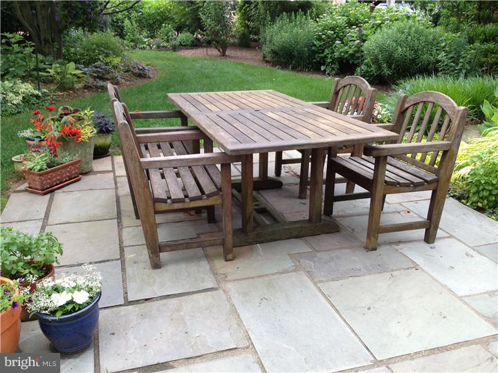 143 Church Road Jenkintown, PA 19046 - Photo 3 of 12 Patio