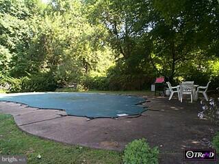 2900 Oakridge Farm Road Huntingdon Valley, PA 19006 - Photo 6 of 6 Gallery Image 6