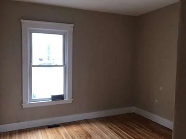 $2,500 | 50 Maywood Street, Unit 2, Worcester, MA 01603