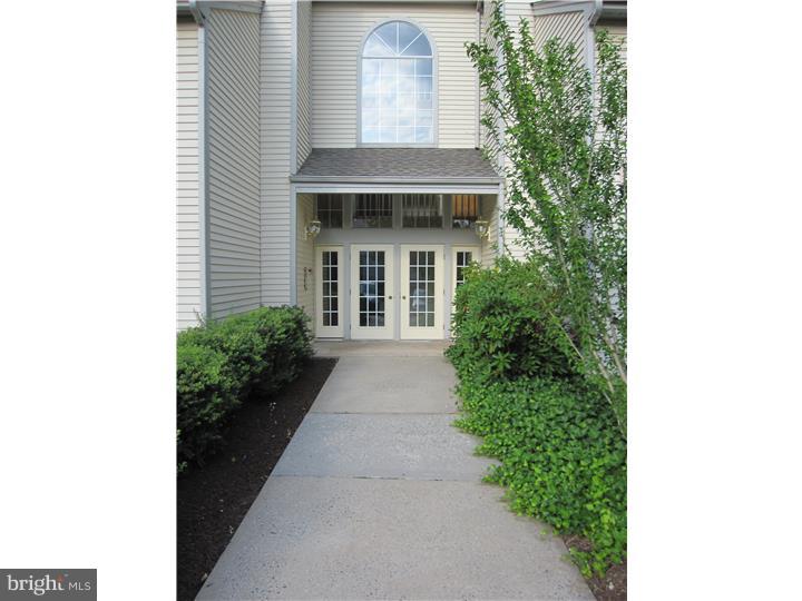 302 Trinity Court, Unit 2 Princeton, NJ 08540 - Photo 2 of 17 Exterior Front